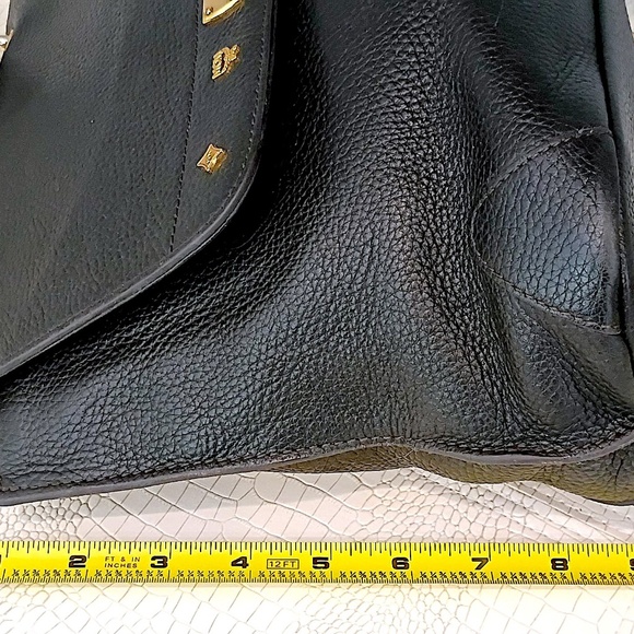 Beautiful MCM Black Leather Shoulder Crossbody Bag w/ Goldtone Hardware - Picture 14 of 16